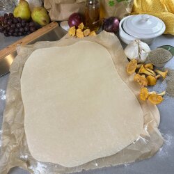Flammkuchen dough base wheat premium oval 38 x 29 cm 360 Teigböden