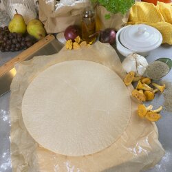 Flammkuchen dough base wheat premium round Ø 28,5 cm 180 Teigböden